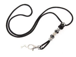 Mein Schwarzes Pfeifenband Mit Schmucksteinen