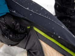 Ruffwear Cloud Chaser™ Winter Softshell Hundemantel Obsidian Black -Hundebedarf 704374 Product